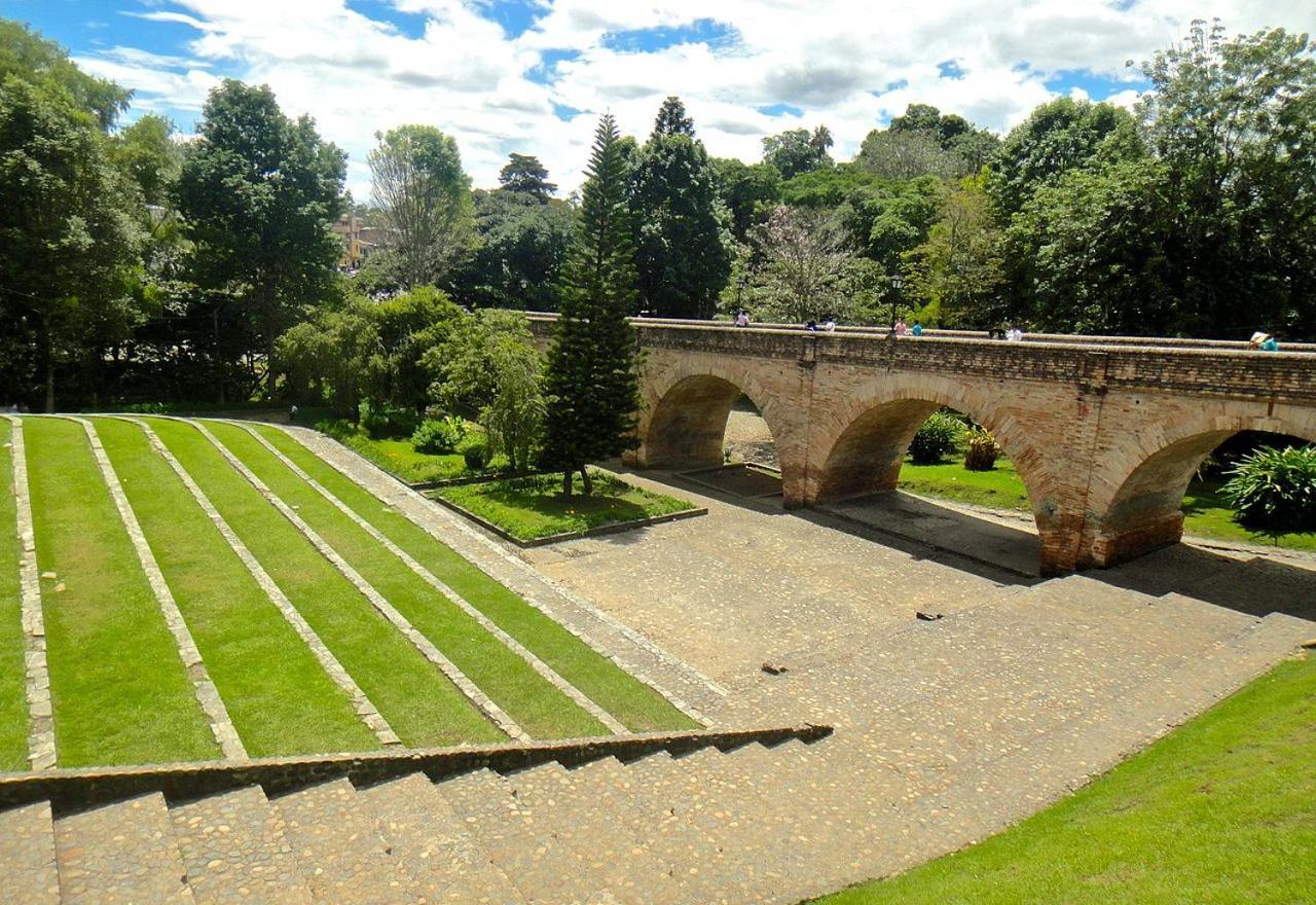 Hotel La Herreria Colonial Popayan Bagian luar foto